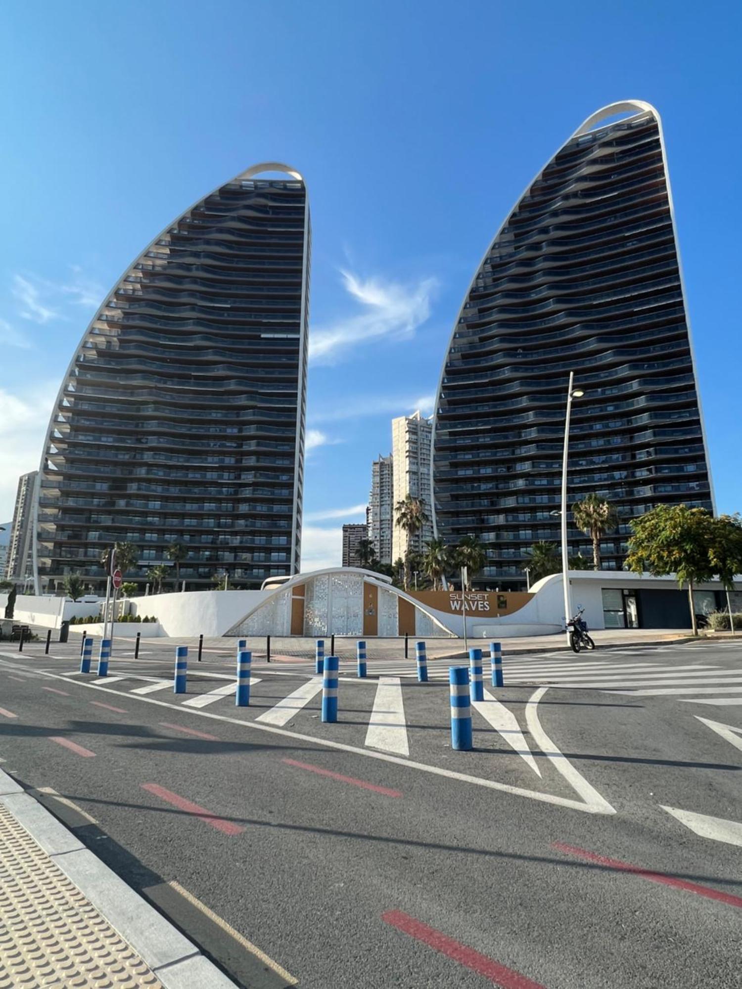 Apartment Sunset Waves Poniente Benidorm Bagian luar foto